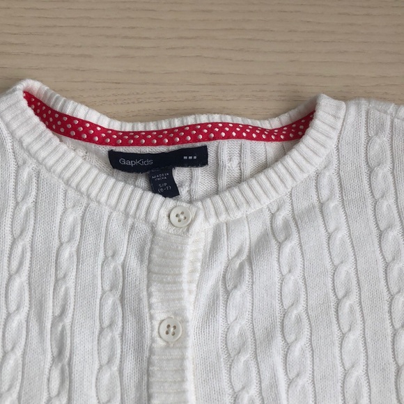 Classic white button-up cable-knit cardigan - Picture 2 of 2